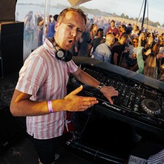 Showtek & Brooks Feat. Natalie Major - On Our Own (HITYES Moombahton Edit)