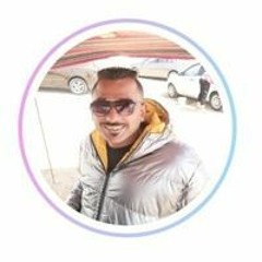 محمد عزب