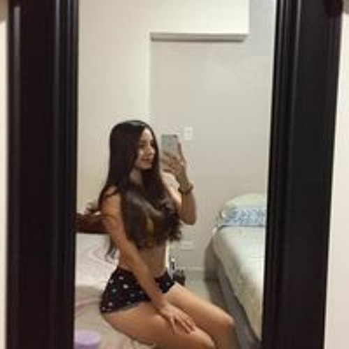 Emily Correa’s avatar