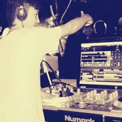 Dj WaHYU PUtra R4 remix