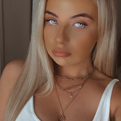 Halayna molloy