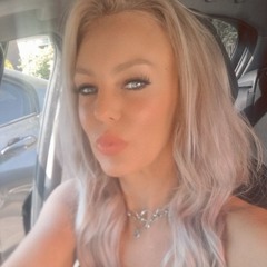 Suzanne Isabella