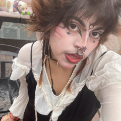 Salviia / @ratpissboy