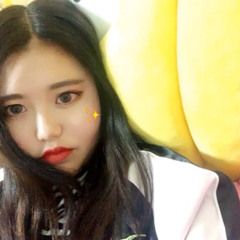 성은 강 이름은 민경이올시다