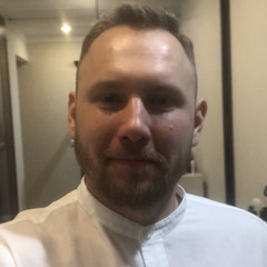 Евгений Лебедев