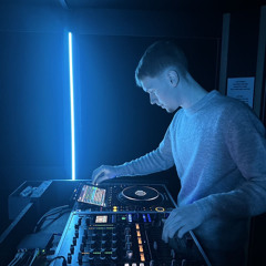 Dj M1L4N
