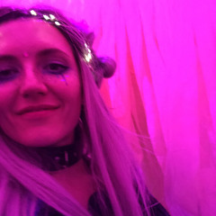 Елена Сурова