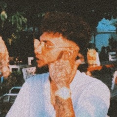 Lauu JR - UNDER MY SKIN (Original Mix)