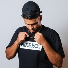 MEIA NOITE ELA SAI E DE QUEBRA NO GPS TA O ENDEREÇO DA FAVELA [DJ 2L DA ZN]