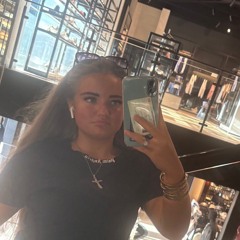 paris lee