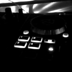 Deep Techno 2025   sunflower