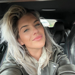Mandy Den Butter 1
