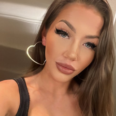 Lily Fangz - Lay It Down (1)