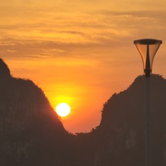Biết không em?