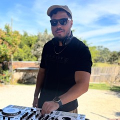 Diggo J