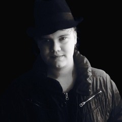 Zoe Szymon Simeonidi