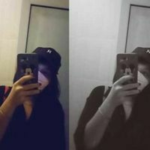 Riska Yulia’s avatar
