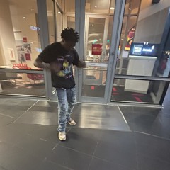 Deetoohollywoodx2