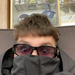 𝐃𝐎𝐋𝐀𝐑