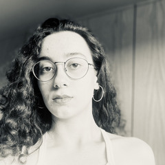 Sezen Deniz Akguen