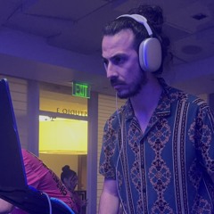 DJ Tom