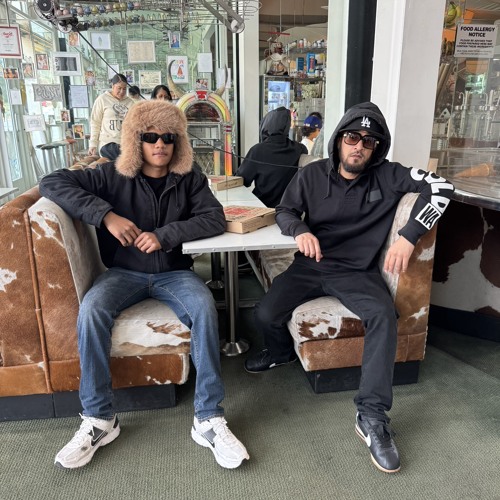 ihopeyakno (LuhTelly x Budda! x BANDMASTER_CHRIS)