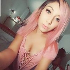 Strawbezzi Nicole