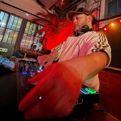 Tech House to Techno with a few new tracks