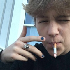 PoolBoye$hawty (throwawayz)