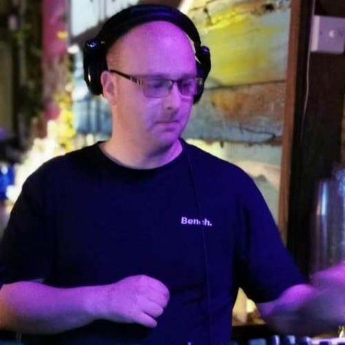paul young (Dj Youngy / Groove Connection )’s avatar
