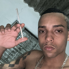 Josué Rigueira rosa