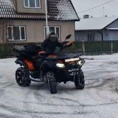 tvaline_mees