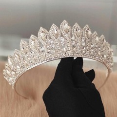 منــىٰ جمال