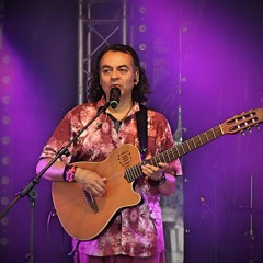 Dan Vera InCuikatl-El Canto.