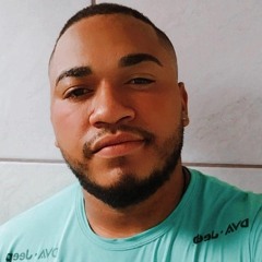 THAYLOR OLIVEIRA