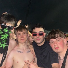 maxxmoorree