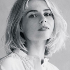 Lucy Boynton & Disney Mæjah, Stella Maxwell.