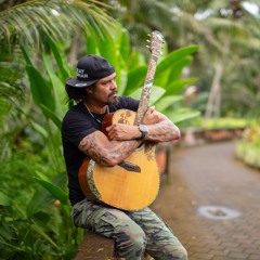 Michael Franti & Spearhead