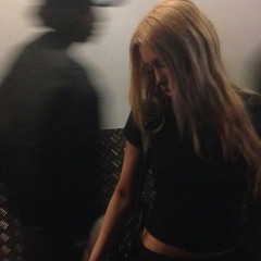 planait au-dessus du ciel