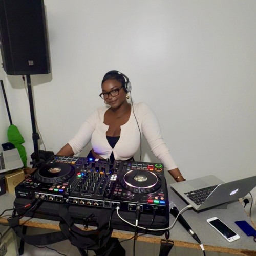 LXNAY — artist photo