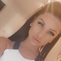 Lizzy Drury