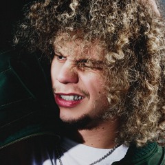 Tommy Saint