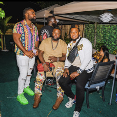Yatchy Schwany