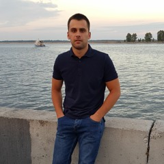 Илья Олексенко