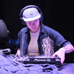 MIKKL.