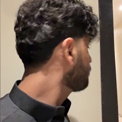 𝙴