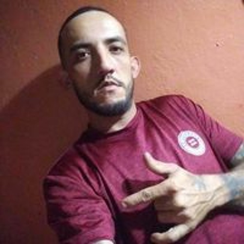 Luis Mora’s avatar