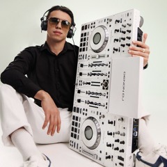 S.TED & 𝖒𝖚𝖘𝖎𝖈