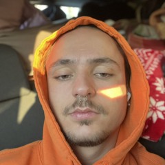 Le_M