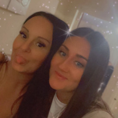 Kayleyy..x